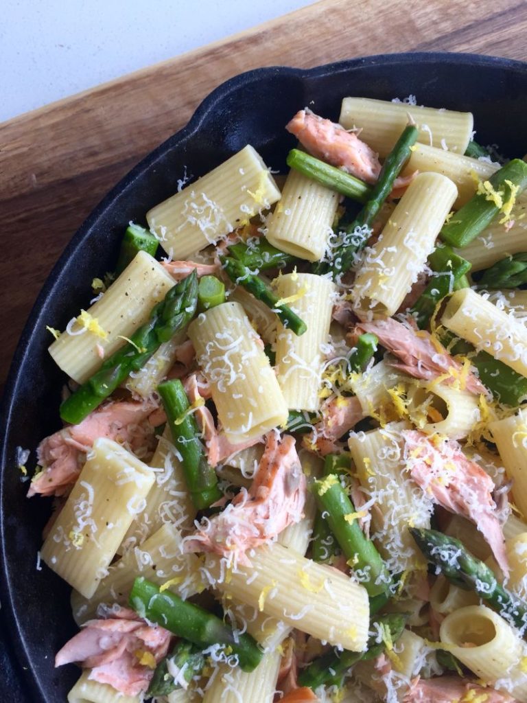 Lemon Garlic Pasta With Asparagus And Salmon